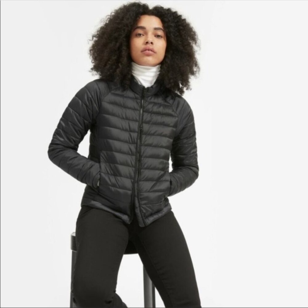 EVERLANE Women's Renew Lightweight Puffer Jacket - Black,  Size Large -  EUC